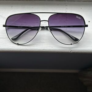 Quay Sunglasses. Never worn, only tried on